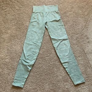 Pink seamless leggings